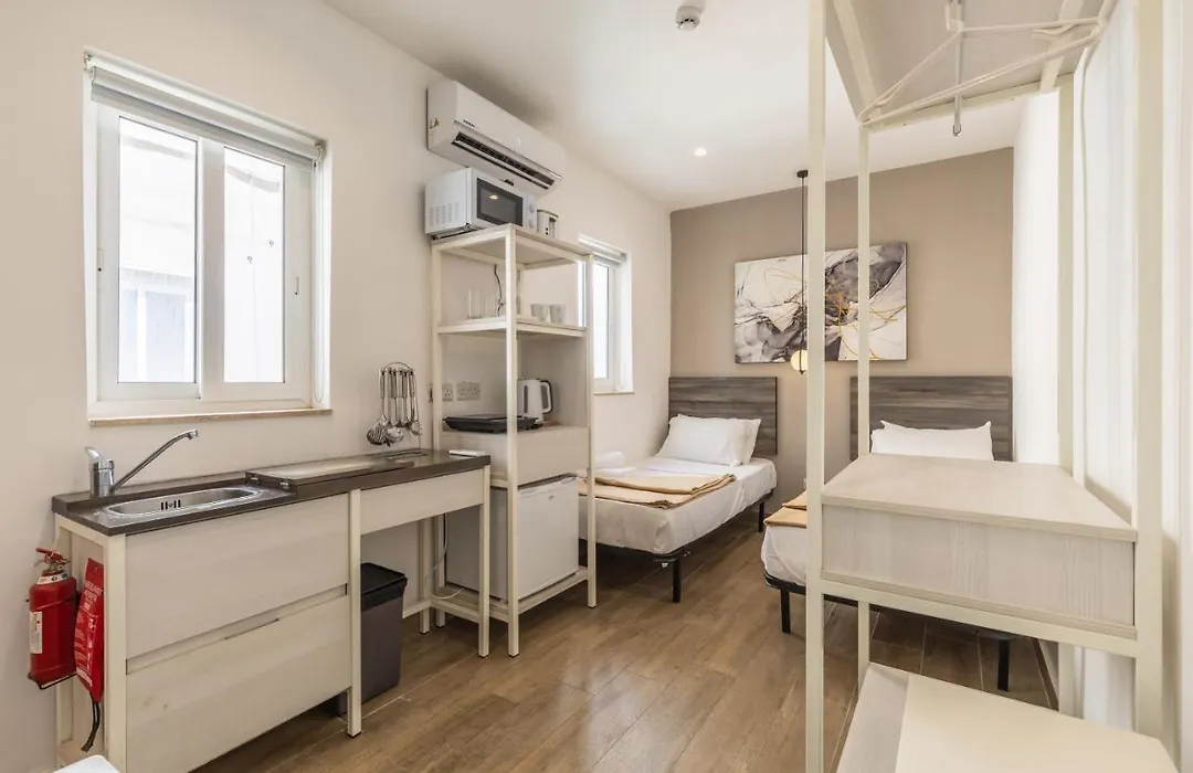Studio Apartment With Twin Beds & Kitchenette At The New Olo Living 24-1