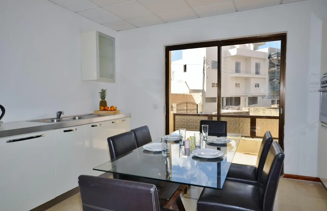 City Living Suite Tk 2 Rm 5-1